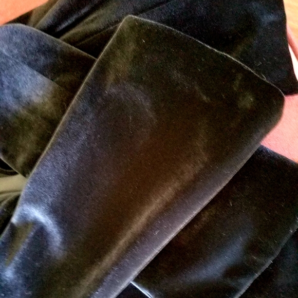 JS Collections Velvet Jacket - Picture 3 of 4